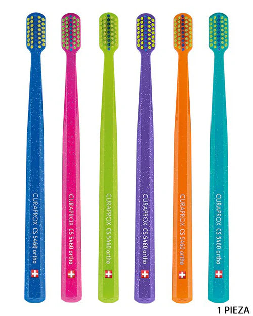 Cepillo Curaprox 5460 Ortho Ultra Soft